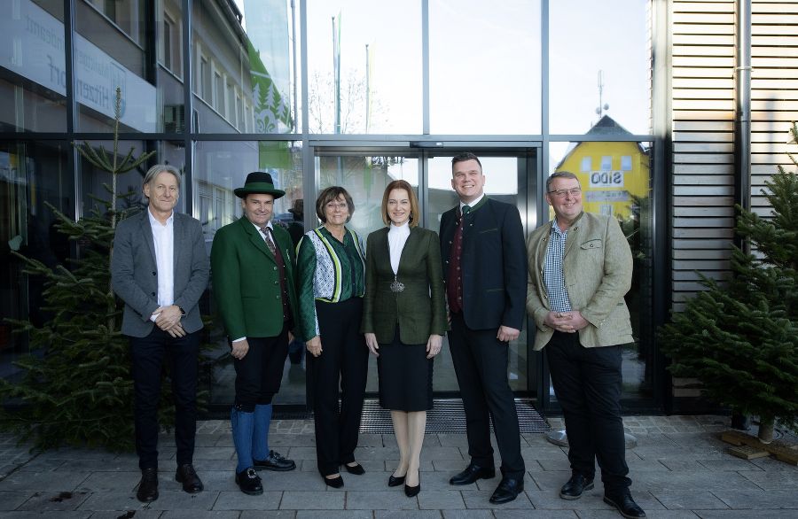 Bildvergrößerung Gemeindevorstand mit Landesrätin © Stroblxxxxxxxxx Bildvergrößerung Gemeindevorstand mit Landesrätin © Stroblxxxxxxxxx