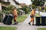 100.000 Stück: Tonnenweise neue Tonnen © Jörgl