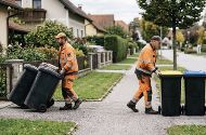 Neue Mülltonnen im Anrollen